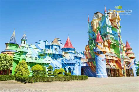 hoteis proximos ao parque beto carrero world